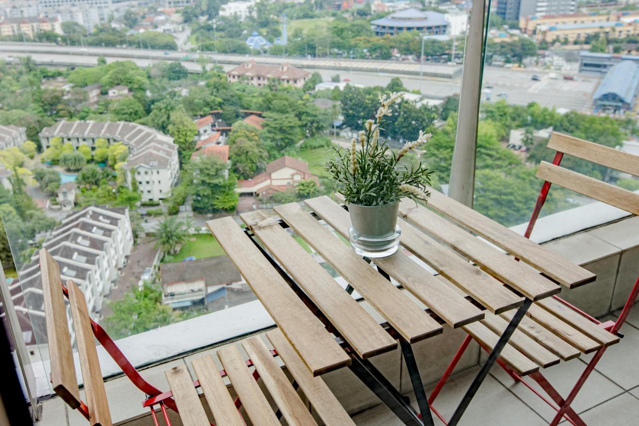 Rex Ollie @ Myhabitat Condominium Kuala Lumpur Exterior photo