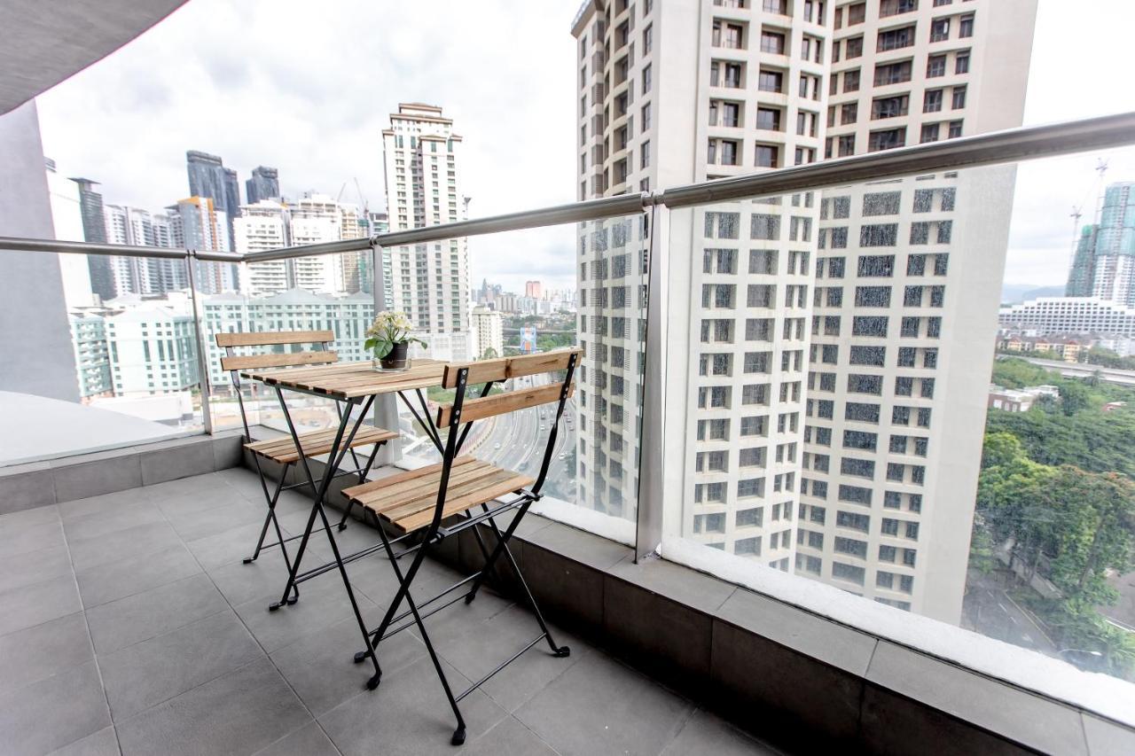 Rex Ollie @ Myhabitat Condominium Kuala Lumpur Exterior photo